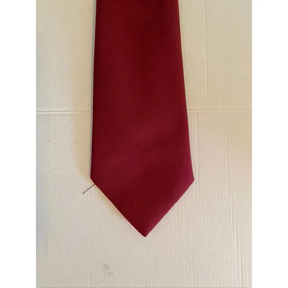 Sharps Freeman Limited Mens Burgundy Red Crested Necktie Made in England